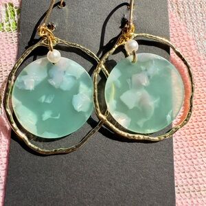 Elegant Gold and Green Dangle Earrings
